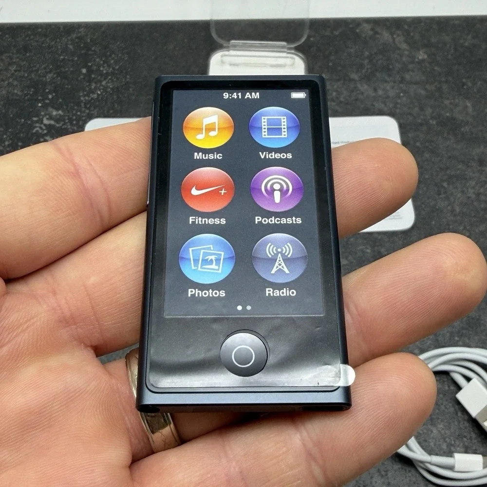 Apple iPod nano 7th Generation 16GB Slate Gray A1446